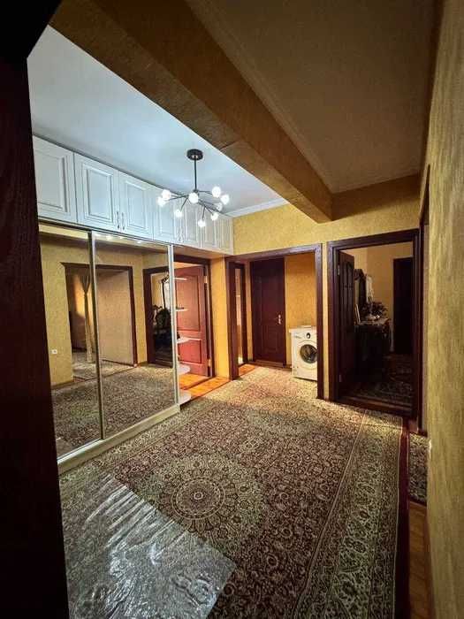 Продается 4х комнатная квартира,Район Сергели 5,2 я станция метро,0837