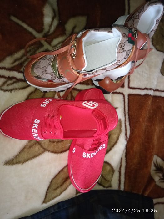 Pantofi noi .nus folositi