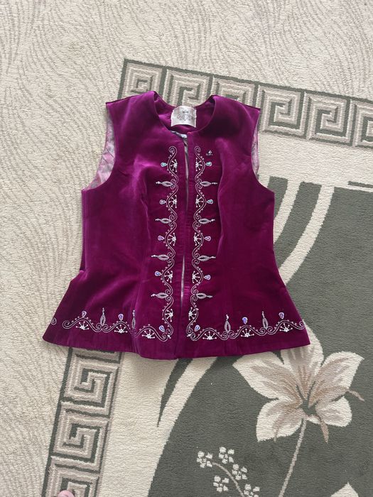 Женская одежда 48/50 размера