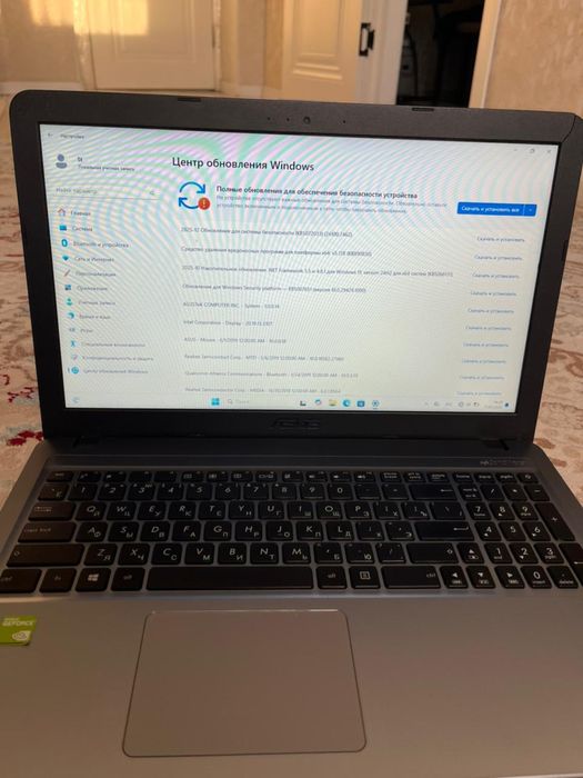 Нотбук Asus продам