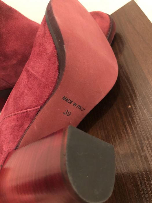 Ботинки новые 39 размер