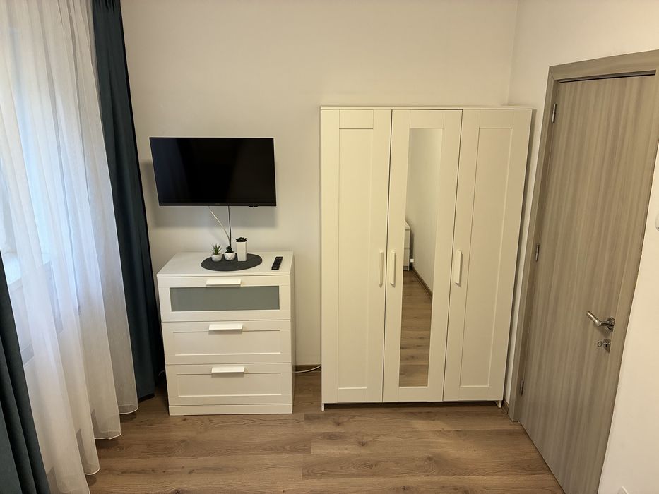 Închiriez apartament 2 camere, 36mp, Plaza Romania, etaj3