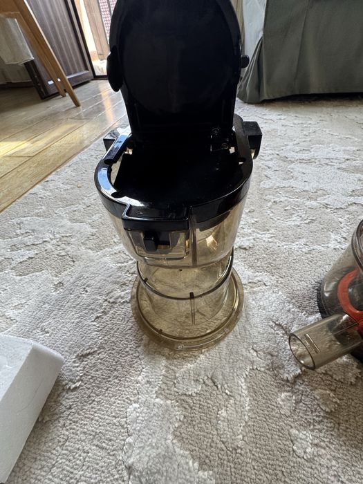 Vand storcator cu presare la rece MYRIA