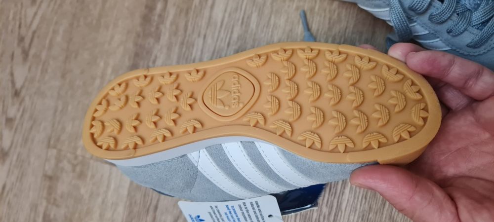 Детские кроссовки Adidas