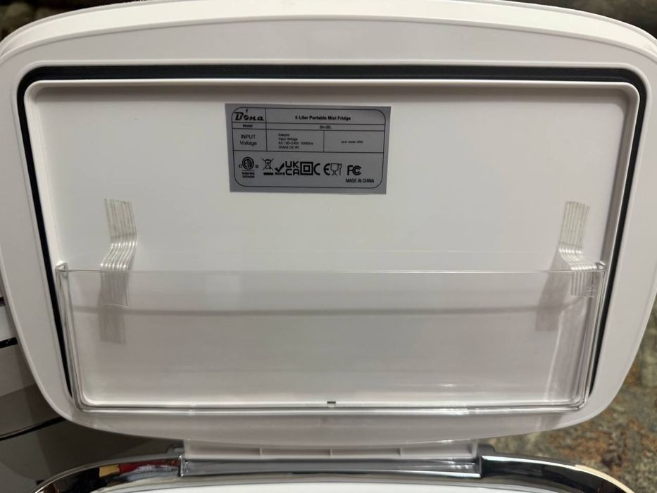 Новый бьюти холодильник Bona