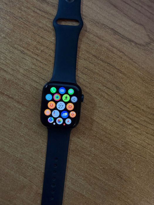 Apple Watch 8 45mm 100% батарея