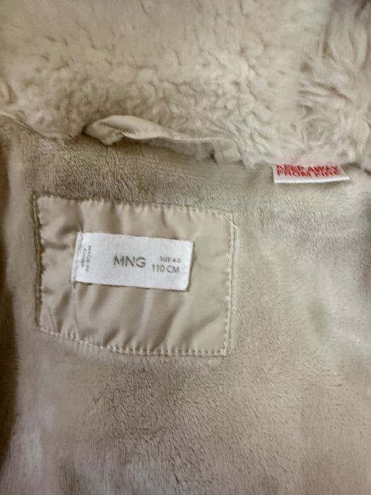 Куртка на девочку