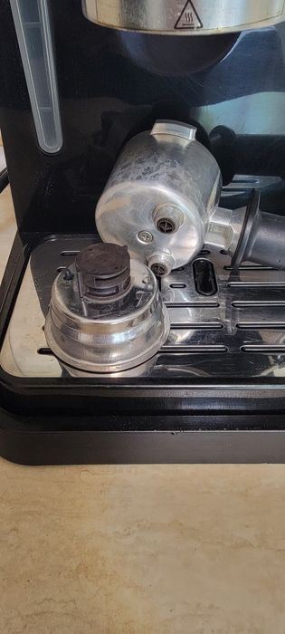 Кафемашина DeLonghi