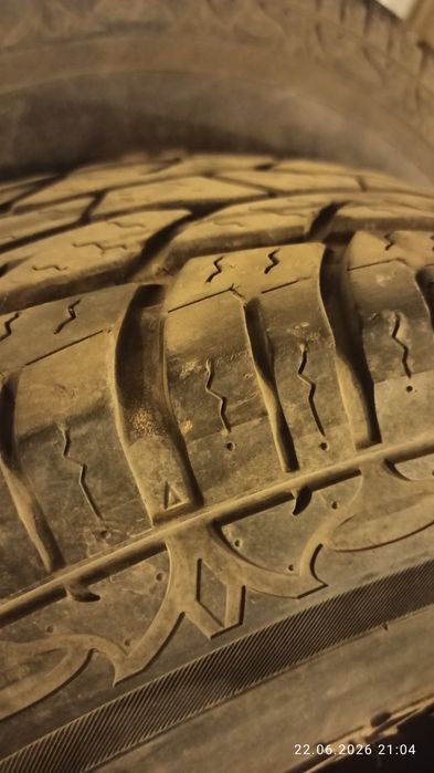 Продам шины maxxis 771 bravo A/T
