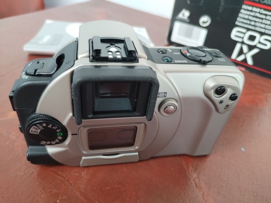 Canon   EOS   IX