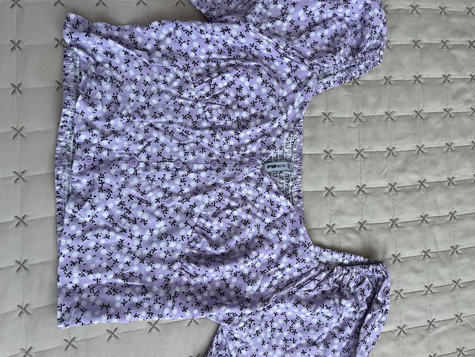 Топове/ потник със змийски принт/черен и зелен топ/ лилав топ на цветя