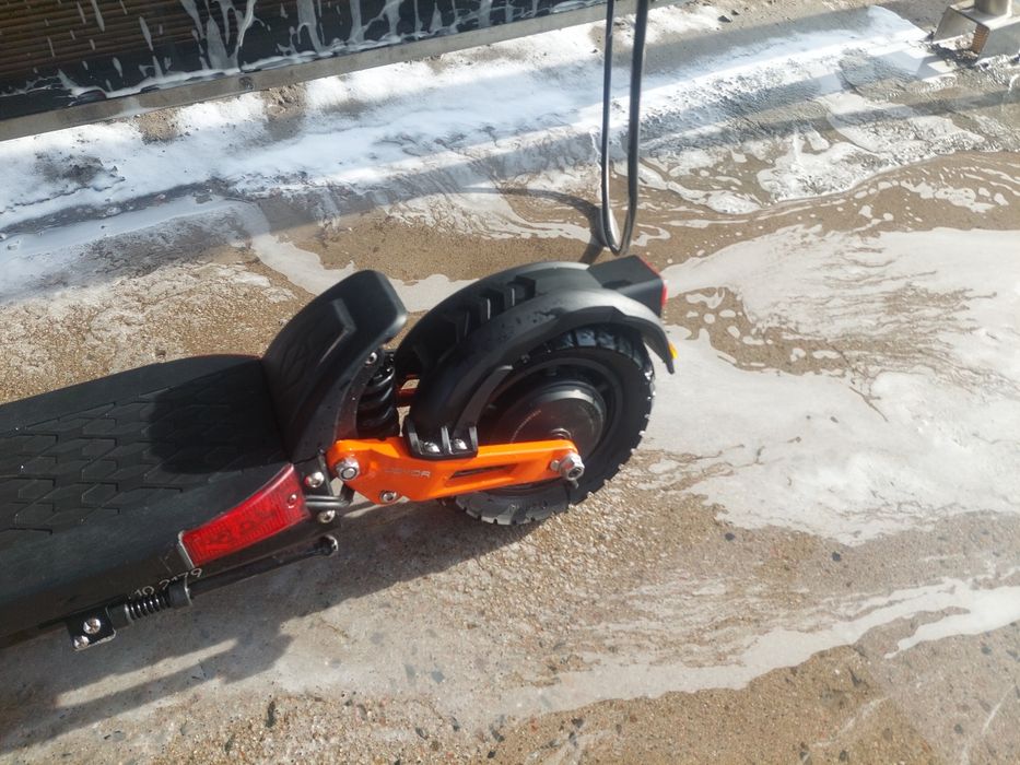 Продам электросамокат joyor t10 s