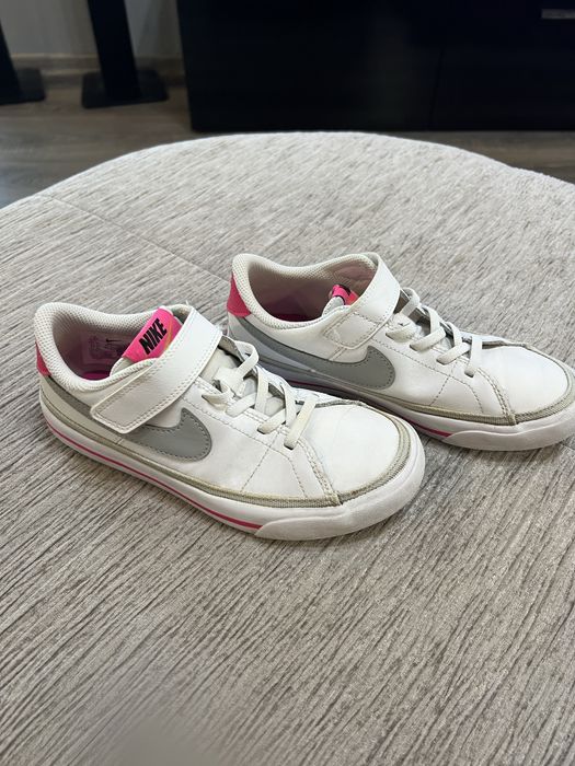 Маратонки Nike за момиче