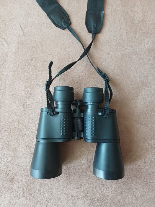 Бинокъл 10x50 -силно увеличение