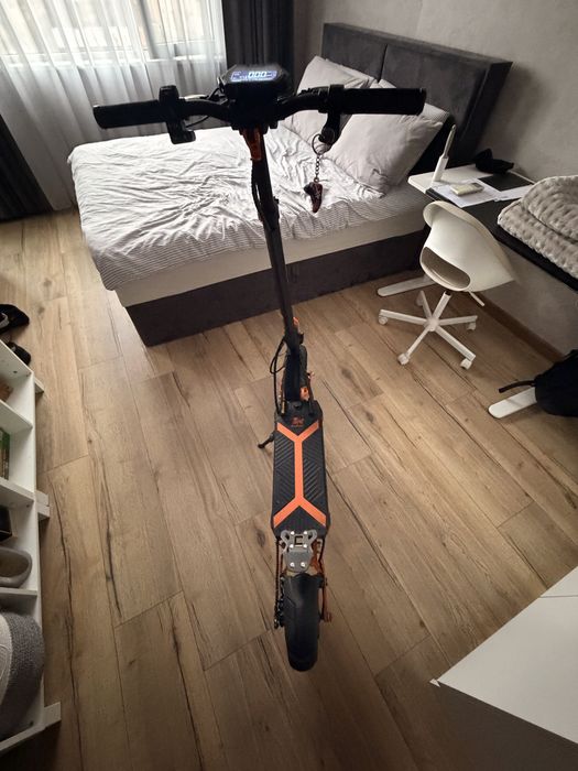 Продавам kukirin g2 max