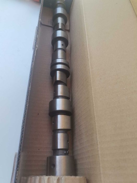 чисто нов разпределителен вал за opel corsa b 1.4  CAM 369