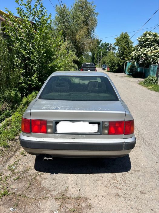 Продам ауди 100