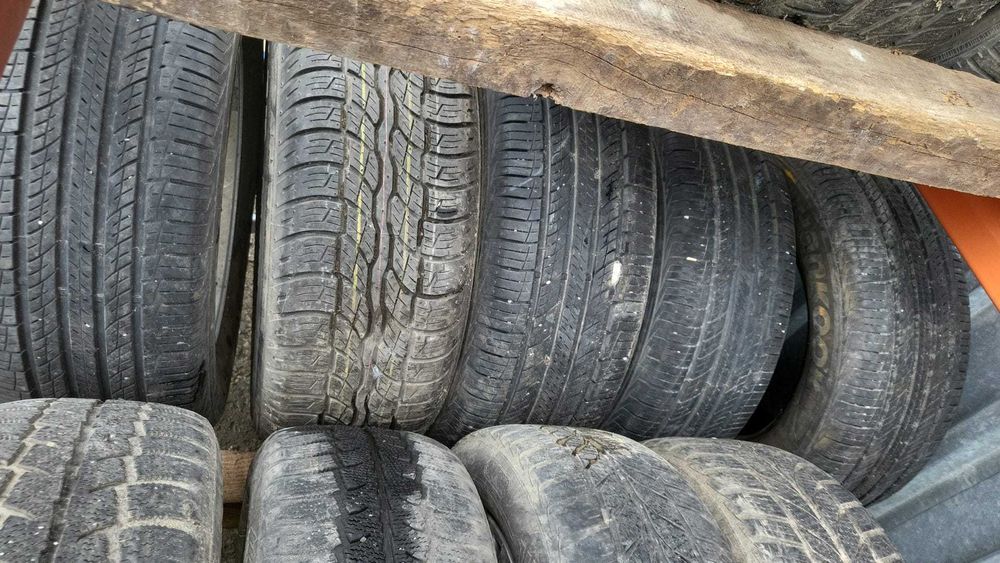 Jante Aliaj 16'' Originale + anvelope / cauciucuri - Toyota Rav 4