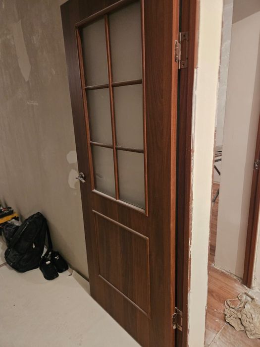 двери продается 4 шт