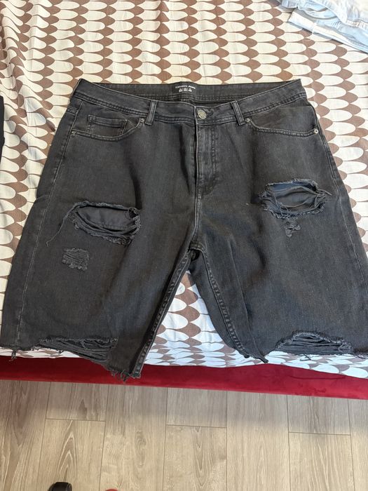 Pantaloni scurti negri