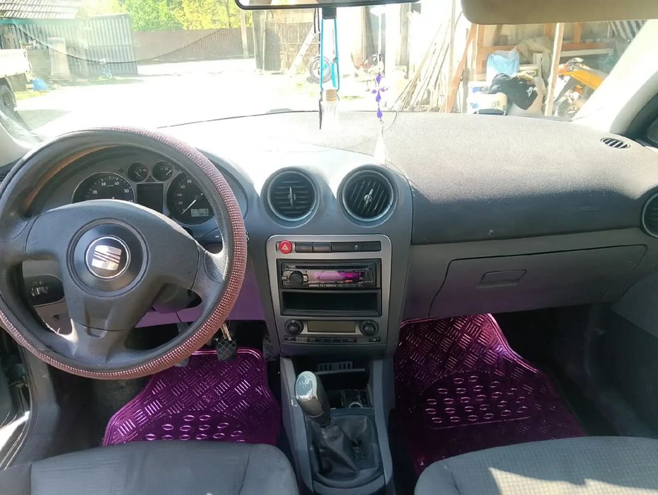 Vand seat ibiza 1.4 benzina
