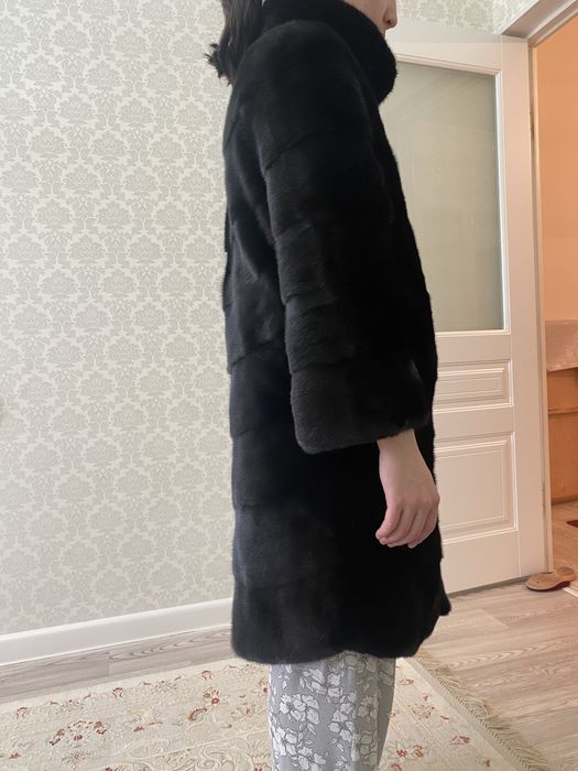 Продаю норковую шубу