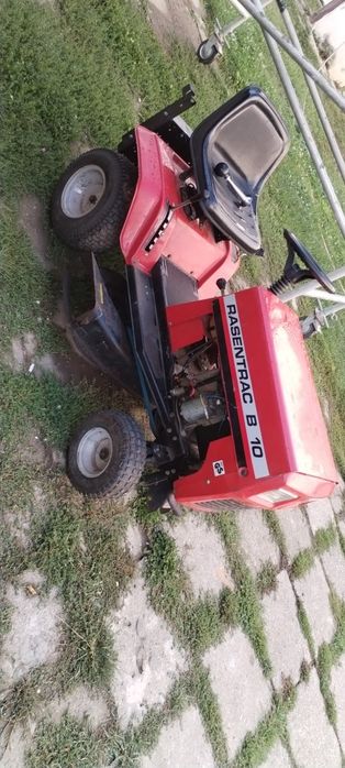 Tractoras iarba cu lamă ptr zăpadă