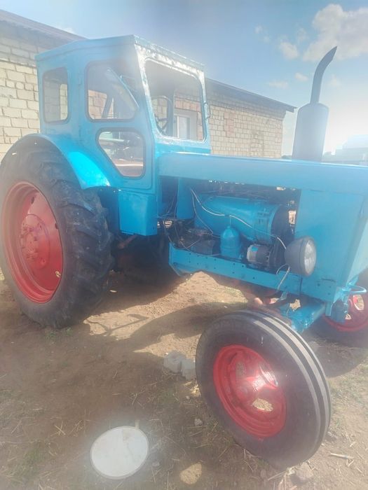 Продам трактор Т-40