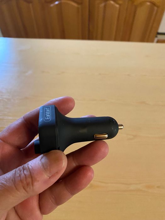 Bluetooth FM и зарядно за кола 2 в 1