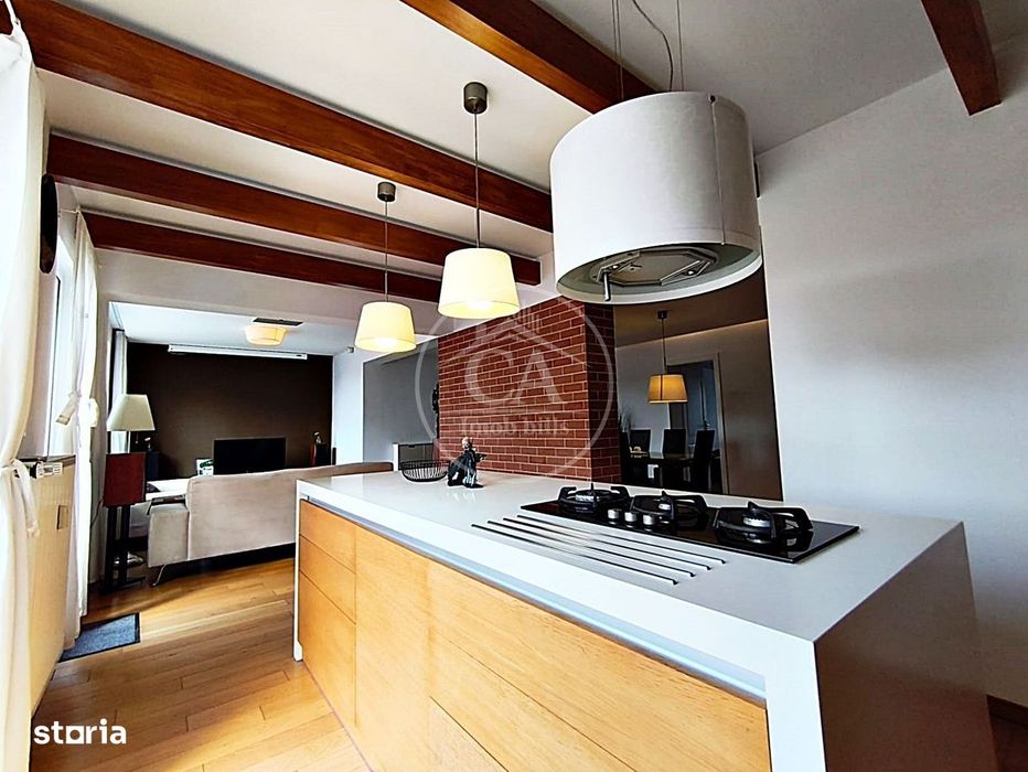 Apartament de închiriat cu 4 camere si terasa, Ultracentral, Oradea
