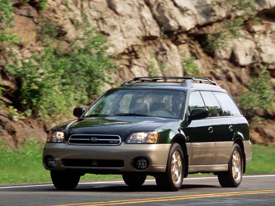 Передний бампер Subaru Outback USA