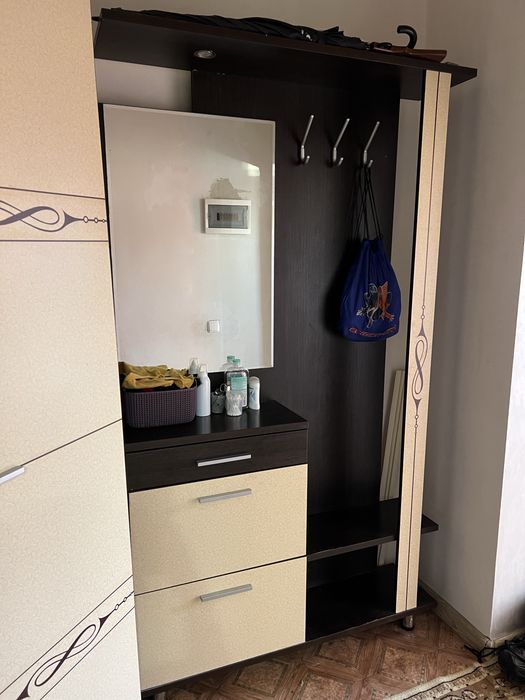 Шкаф для прихожей