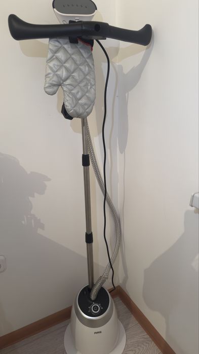 Паровый утюг продам