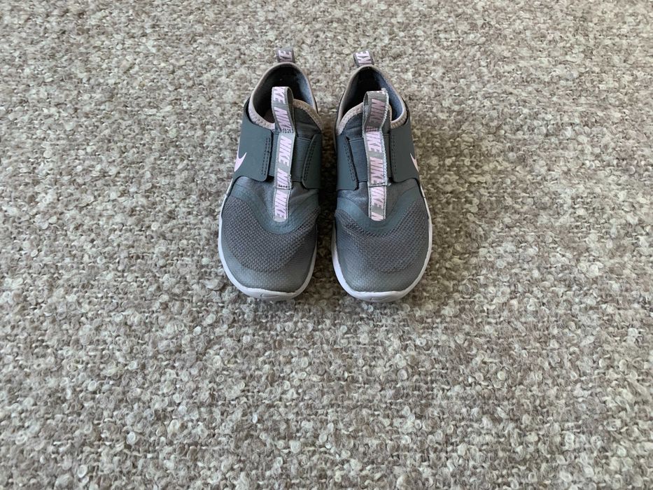 Маратонки за момиче Adidas - 32 номер & Nike - 31.5 номер,