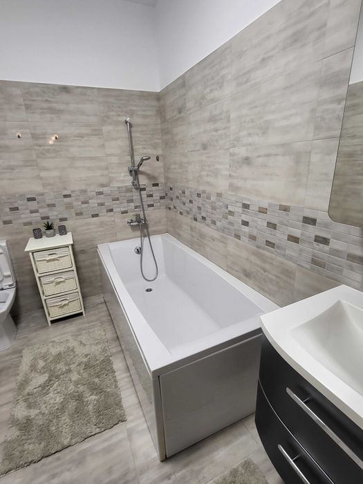 Apartament de inchiriat,zona 9 mai Ploiesti
