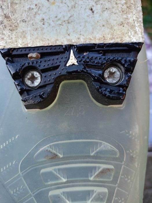 Продавам ски обувки Atomic номер 39.5, 42 и 43