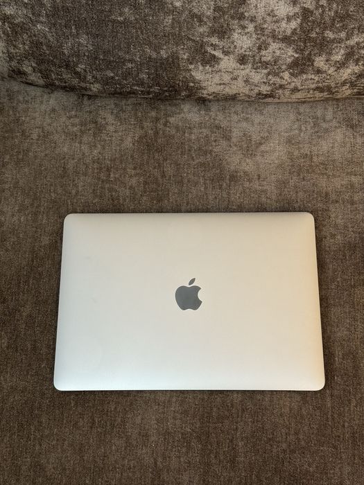 Macbook Pro 13 M1 2020 года
