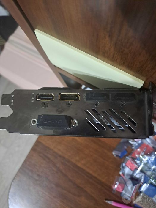 Видеокарта Gigabite gtx 1080 8gb