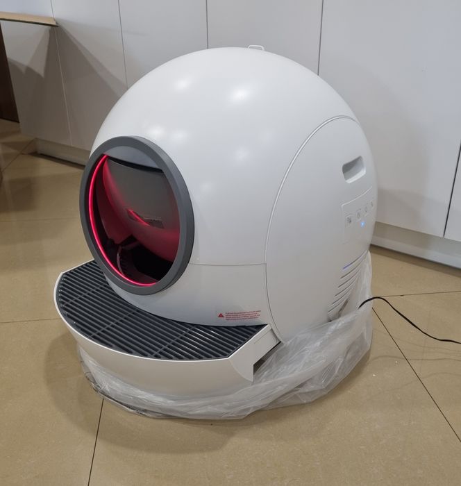 Litiera Smart cu Sistem de Curatare Automata pentru Pisici, Sterilizar