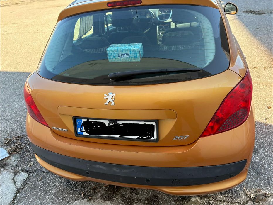Peugeot 207  an 2008