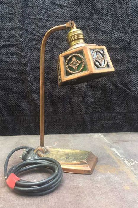 Настолна лампа - сецесион. Началото на 20-век.