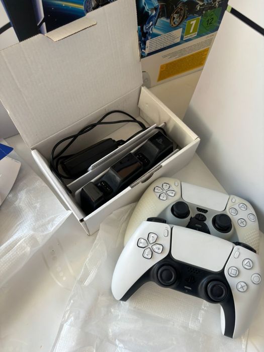 Продам пс5 ps5 в идеалном состояний