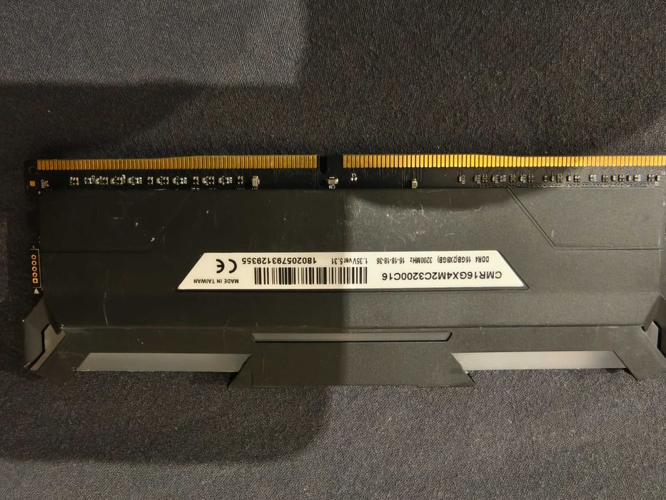 Продавам RAM DDR4