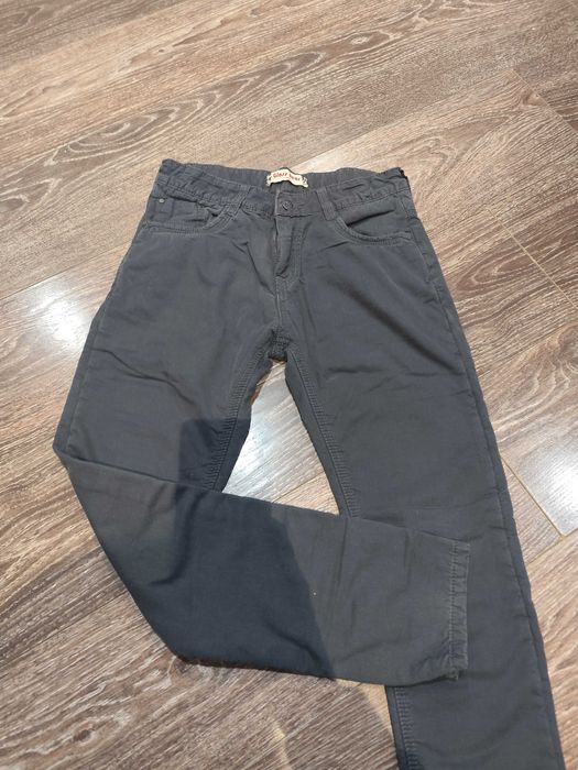 панталон за момче