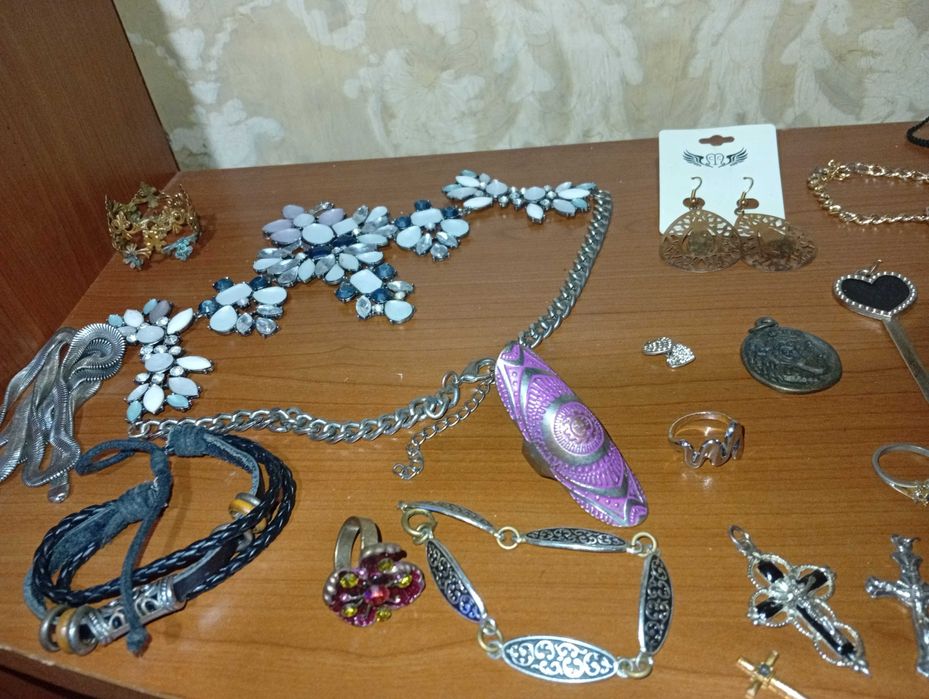 bijuteri gablonturii