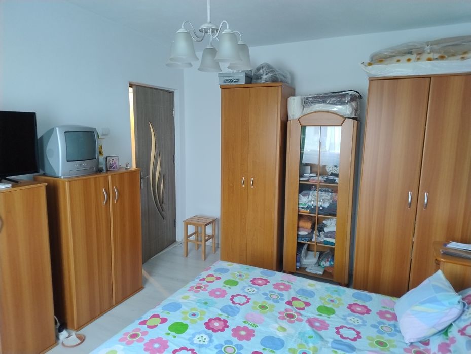 Vând garsonieră renovata confort 1