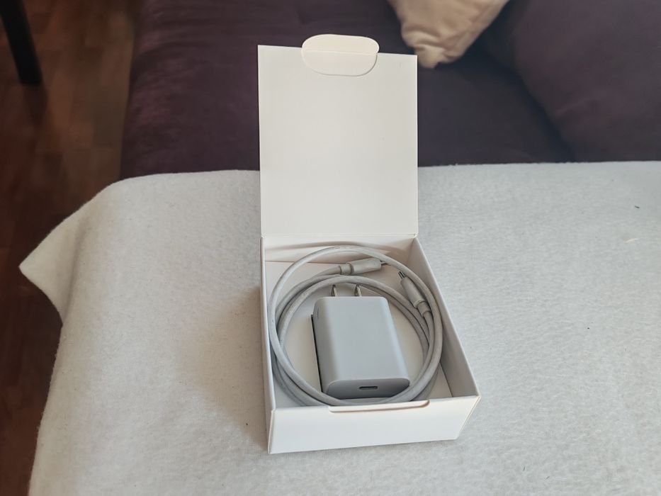 Vand Oculus quest 2 plus accesorii