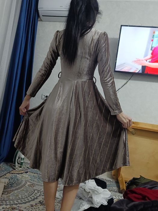 Платья вечерный 44 размер за 900