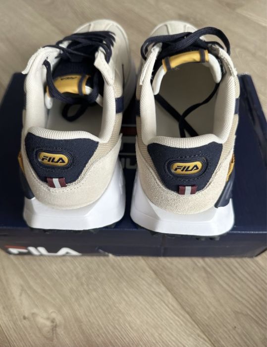 Кроссовки Fila