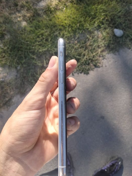 Iphone XS почти .